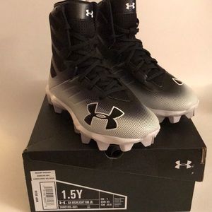 Boys UA Under Armor Highlight Football Cleats 1.5